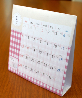 2015年卓上カレンダー折りたたみ式・かわいいラブリーデザイン 